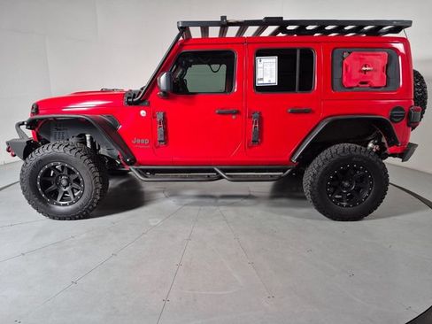 Used 2019 Jeep Wrangler Unlimited Sahara w/ Quick Order Package 24M Moab AWD/4WD image 2