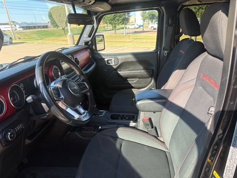 Used 2020 Jeep Wrangler Unlimited Rubicon AWD/4WD image 17