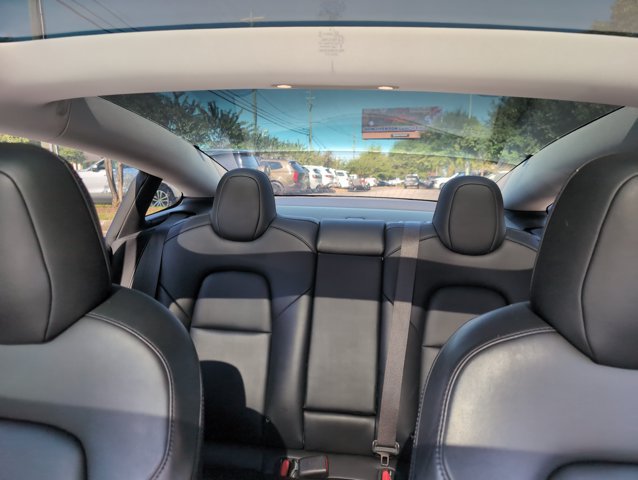 Used 2018 Tesla Model 3 Long Range RWD image 21