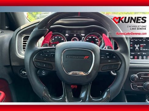 Used 2017 Dodge Charger SXT w/ AWD Plus Group image 21
