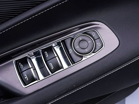 Used 2024 Chevrolet Corvette Stingray Preferred Conv image 19