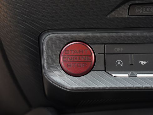 Used 2025 Ford Mustang GT Premium RWD image 15