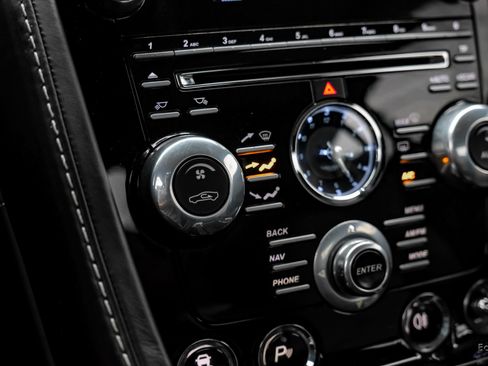 Used 2014 Aston Martin V8 Vantage S RWD image 66