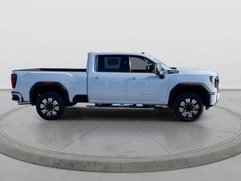 New 2026 GMC Sierra 2500 Denali w/ Technology Package AWD/4WD image 9