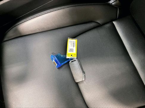 Used 2024 Kia Sportage EX w/ EX Premium Package image 31