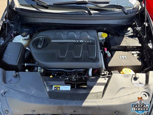 Used 2017 Jeep Cherokee 75th Anniversary AWD/4WD image 30