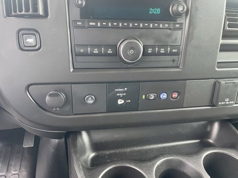 Used 2022 Chevrolet Express 2500 Extended w/ Driver Convenience Package image 23