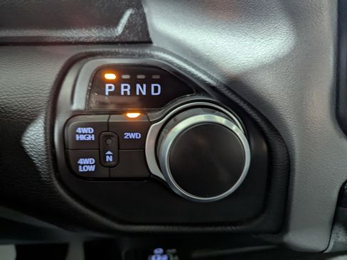 Used 2024 RAM 2500 Big Horn w/ Bed Utility Group image 17