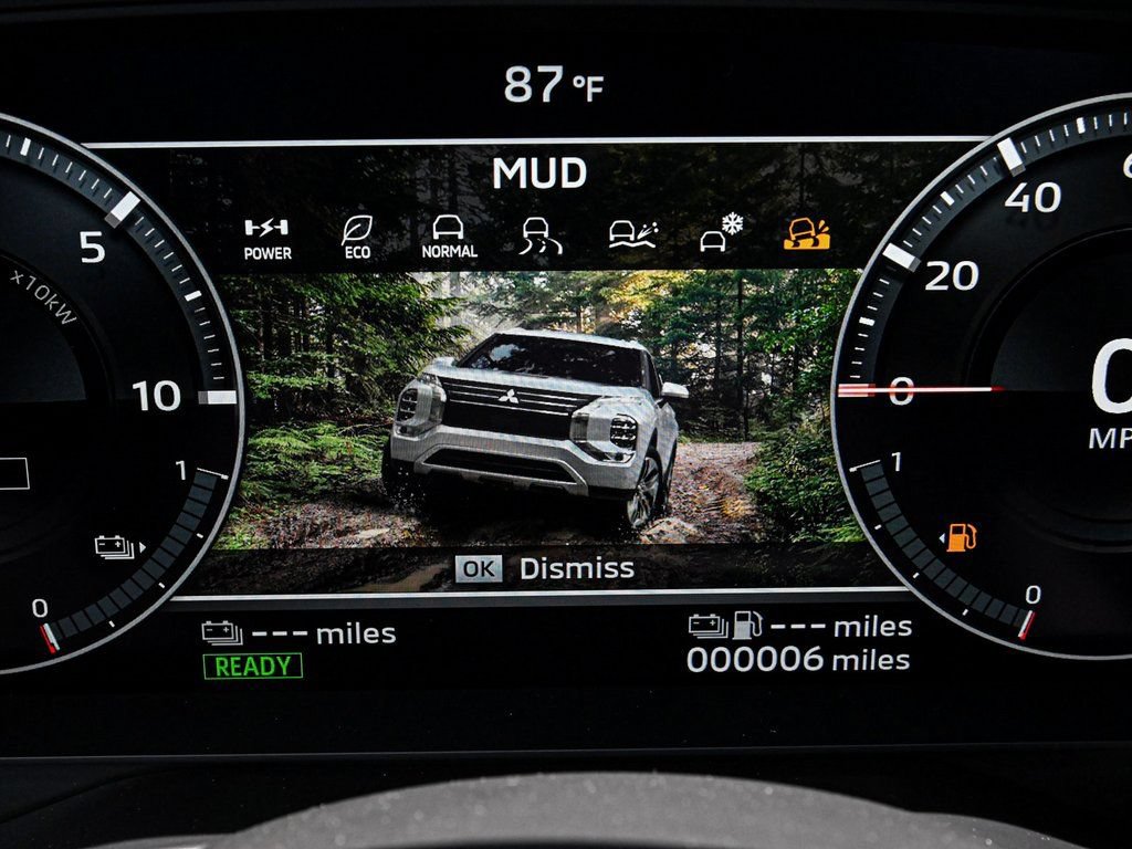 Used 2024 Mitsubishi Outlander SE AWD/4WD image 27