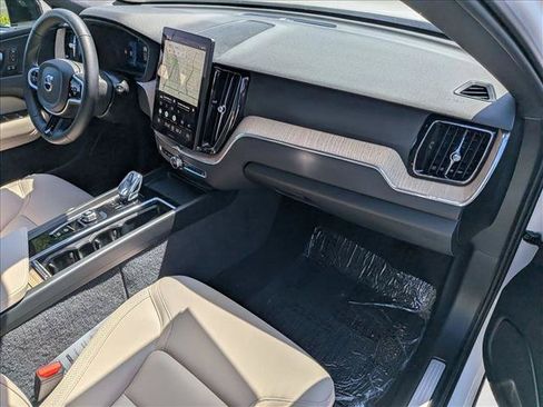 Certified 2026 Volvo XC60 B5 Plus w/ Protection Package Premier AWD/4WD image 22