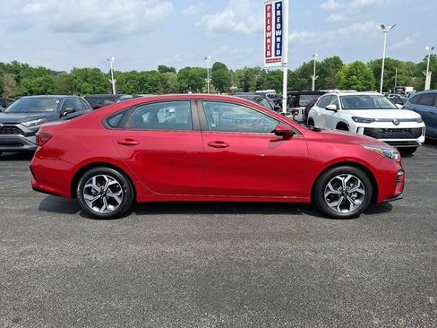 Used 2019 Kia Forte LXS FWD image 9