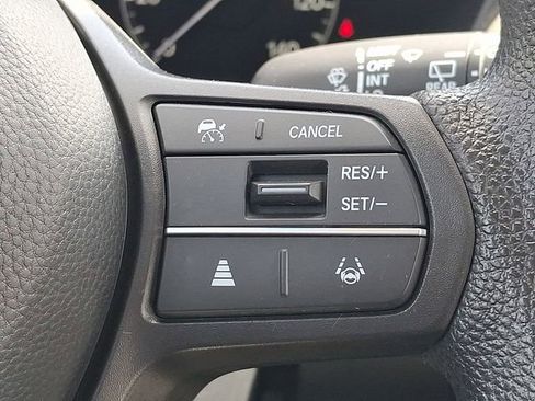 Used 2023 Honda HR-V LX image 17