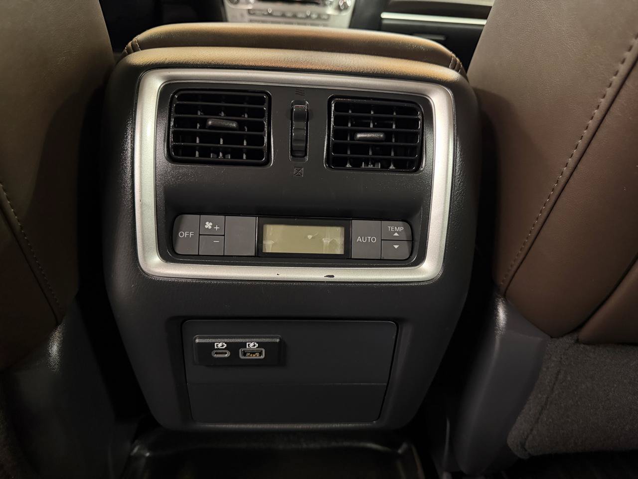 Used 2020 INFINITI QX60 Luxe w/ Essential Package FWD image 26