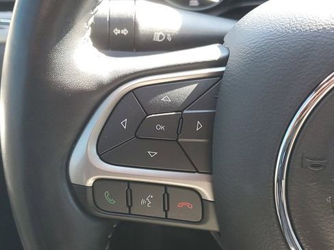Used 2021 Jeep Compass Latitude AWD/4WD image 23