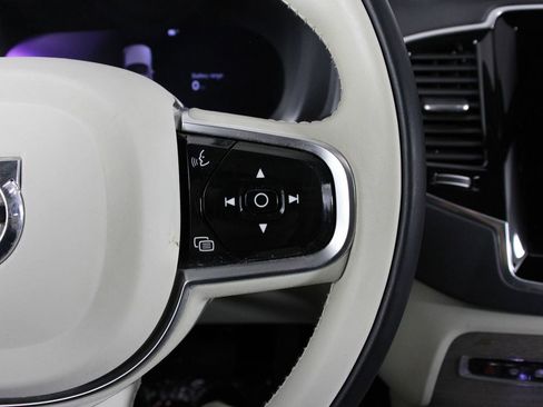 Certified 2023 Volvo XC90 T8 Ultimate w/ Protection Package Premier image 11