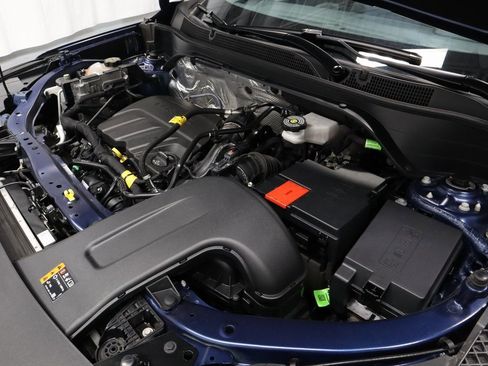 Used 2024 Chevrolet Trax LT image 12