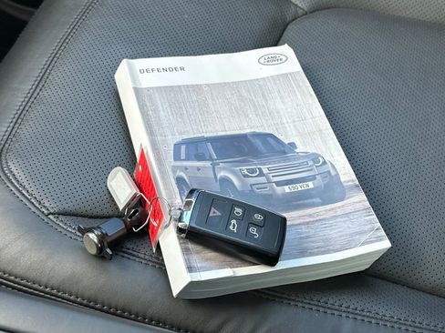 Used 2025 Land Rover Defender 110 S AWD/4WD image 10