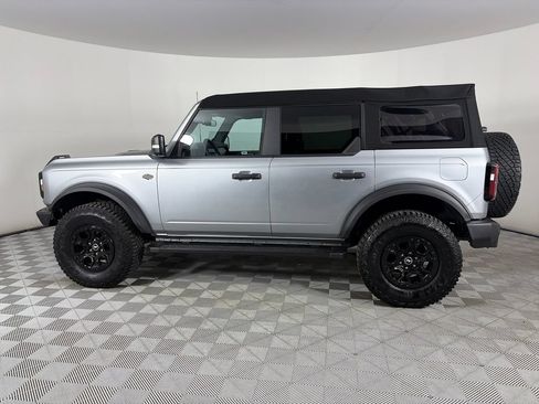 Certified 2023 Ford Bronco Wildtrak AWD/4WD image 4