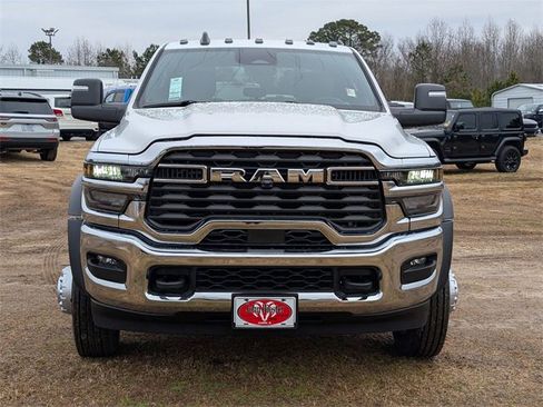 New 2026 RAM 5500 Tradesman image 3
