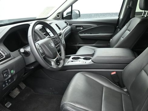 Used 2025 Honda Ridgeline RTL image 10