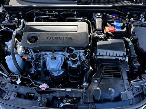 Used 2025 Honda Civic Sport image 24