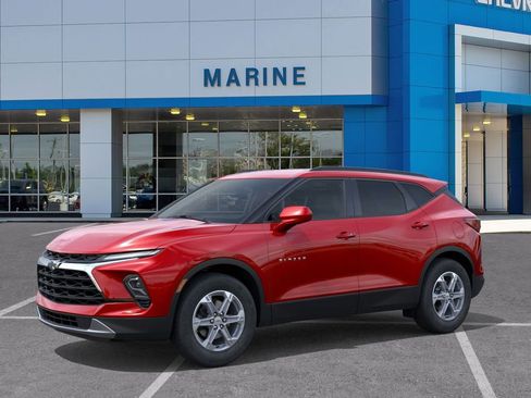 New 2026 Chevrolet Blazer LT w/ Convenience Package FWD image 2