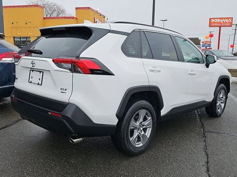 Used 2024 Toyota RAV4 XLE image 6