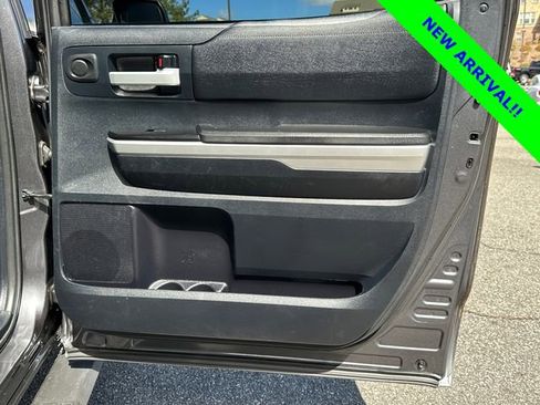 Used 2014 Toyota Tundra SR5 w/ SR5 Upgrade Package image 16