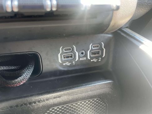 Used 2022 RAM 1500 Laramie AWD/4WD image 28