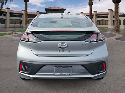 Used 2020 Hyundai Ioniq SEL FWD image 7