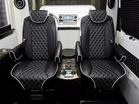 Used 2019 Mercedes-Benz Sprinter 144 image 83