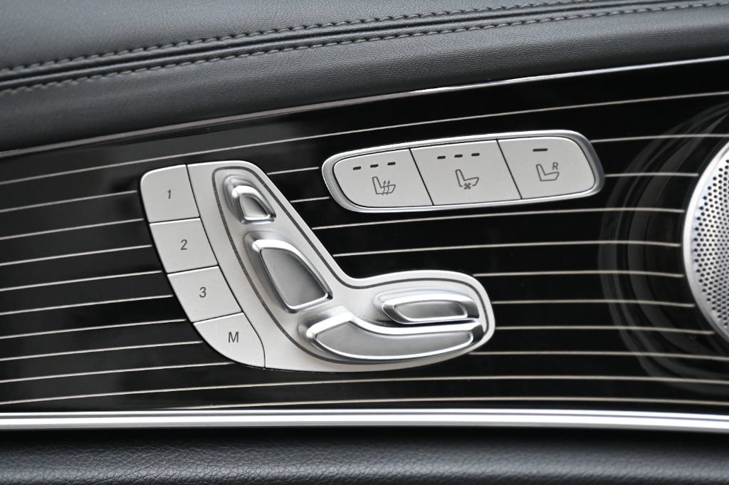 Used 2019 Mercedes-Benz E 63 AMG S image 19