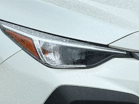 Used 2024 Subaru Crosstrek 2.0i Premium AWD/4WD image 4
