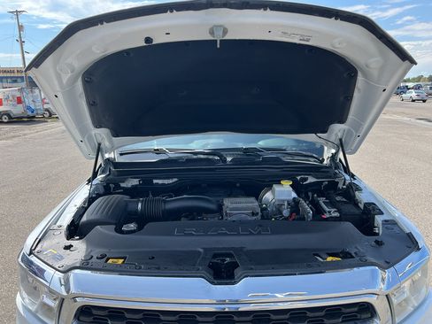 Used 2022 RAM 1500 Big Horn AWD/4WD image 10