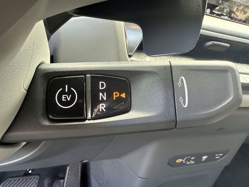 New 2026 Kia EV9 Land image 27