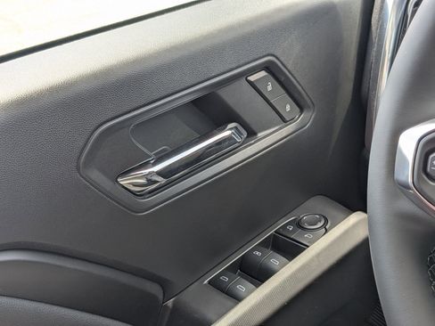 New 2026 GMC Canyon Elevation w/ Convenience Package image 8