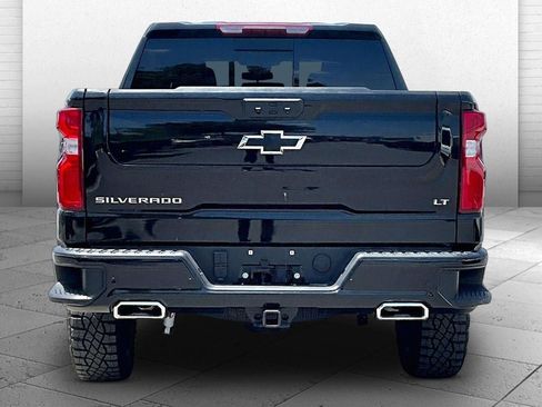 Used 2026 Chevrolet Silverado 1500 LT Trail Boss w/ LT Trail Boss Premium Package AWD/4WD image 3