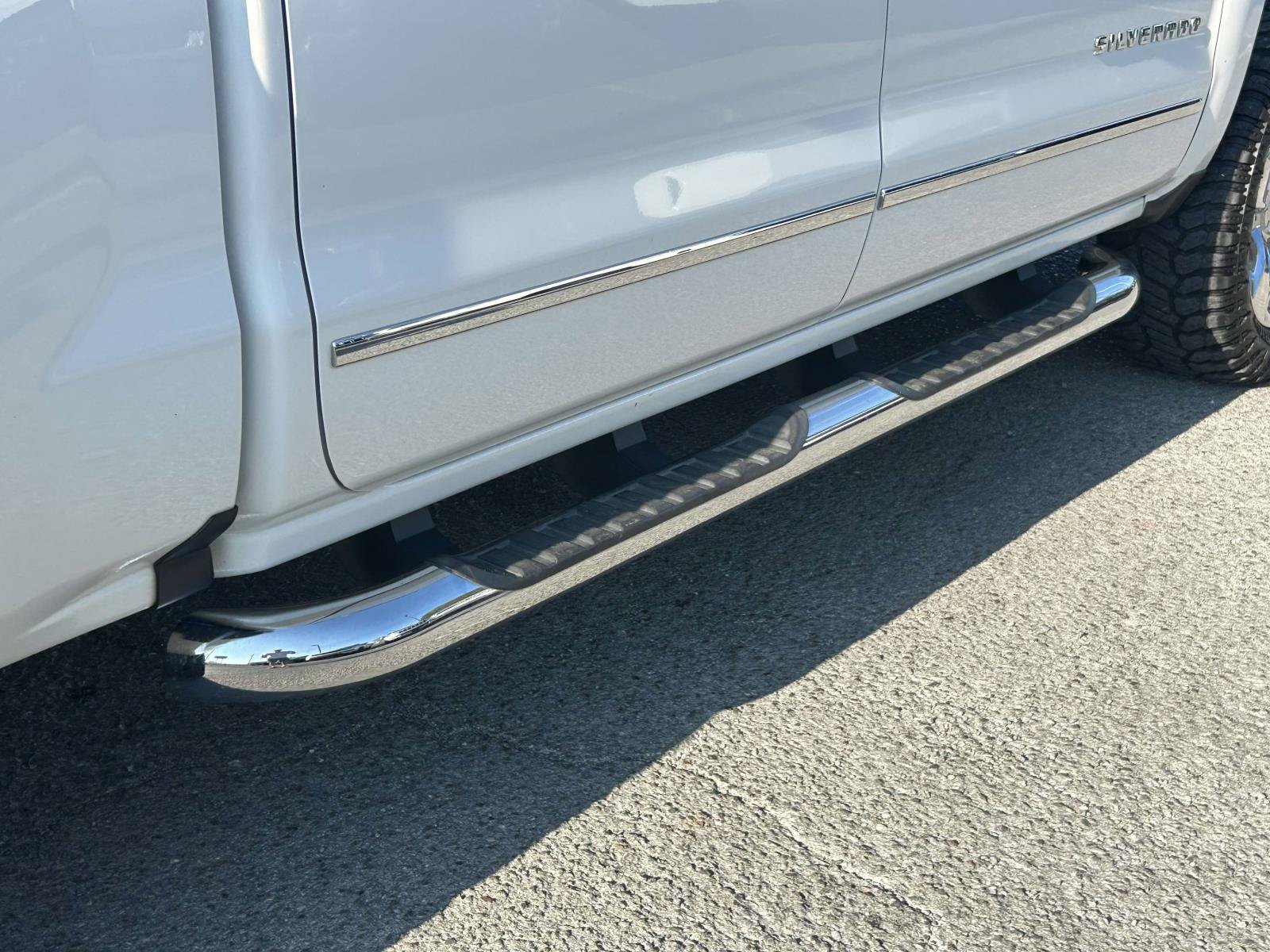 Used 2018 Chevrolet Silverado 1500 LTZ Z71 AWD/4WD image 8
