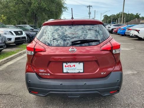 Used 2020 Nissan Kicks SV FWD image 9