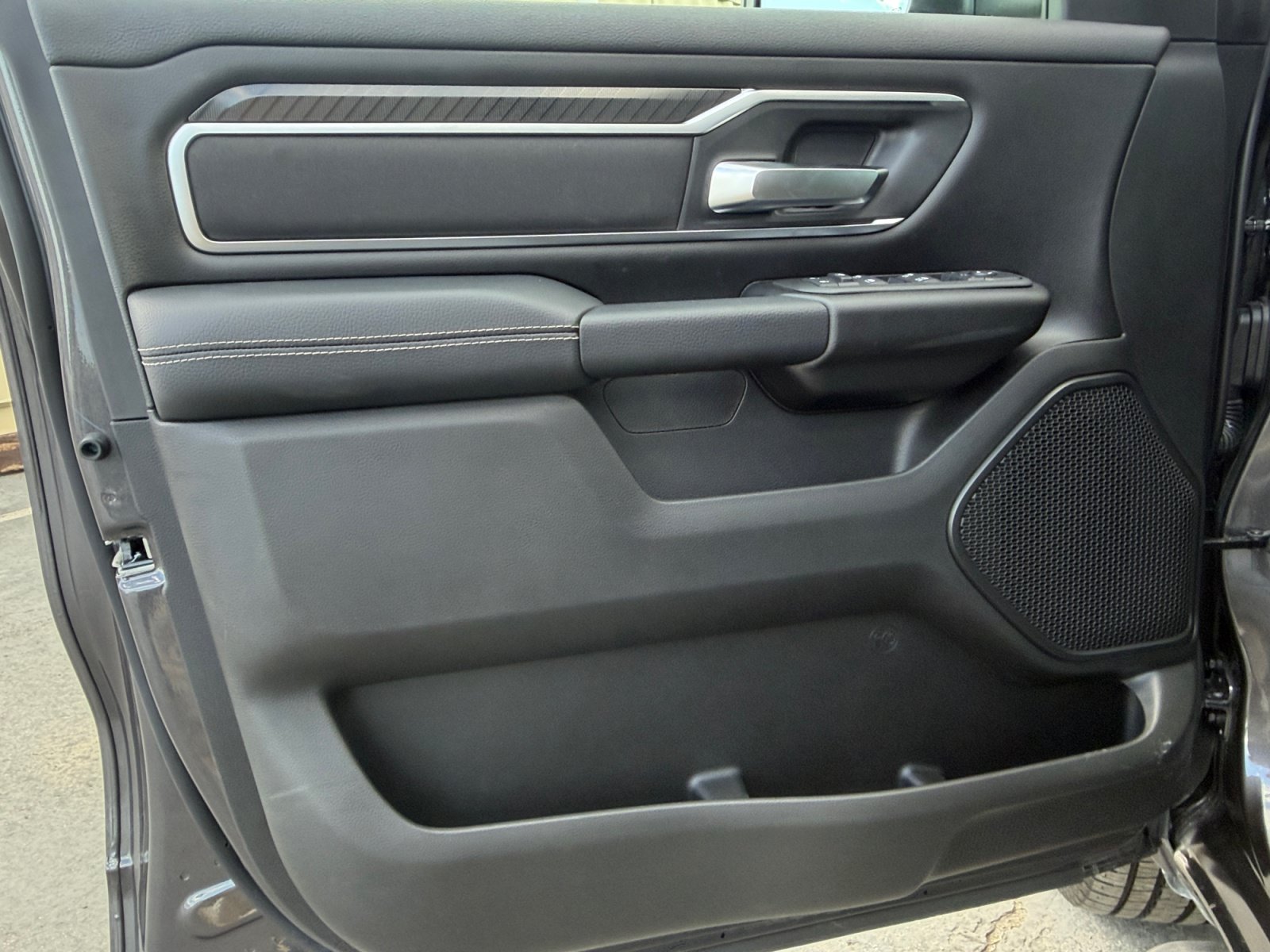 New 2026 RAM 1500 Big Horn AWD/4WD image 9