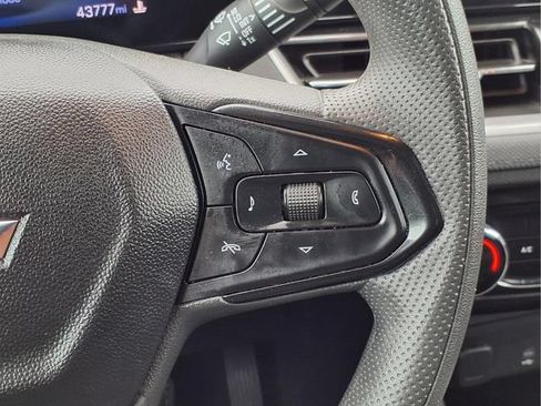 Used 2025 Chevrolet TrailBlazer LT FWD image 19