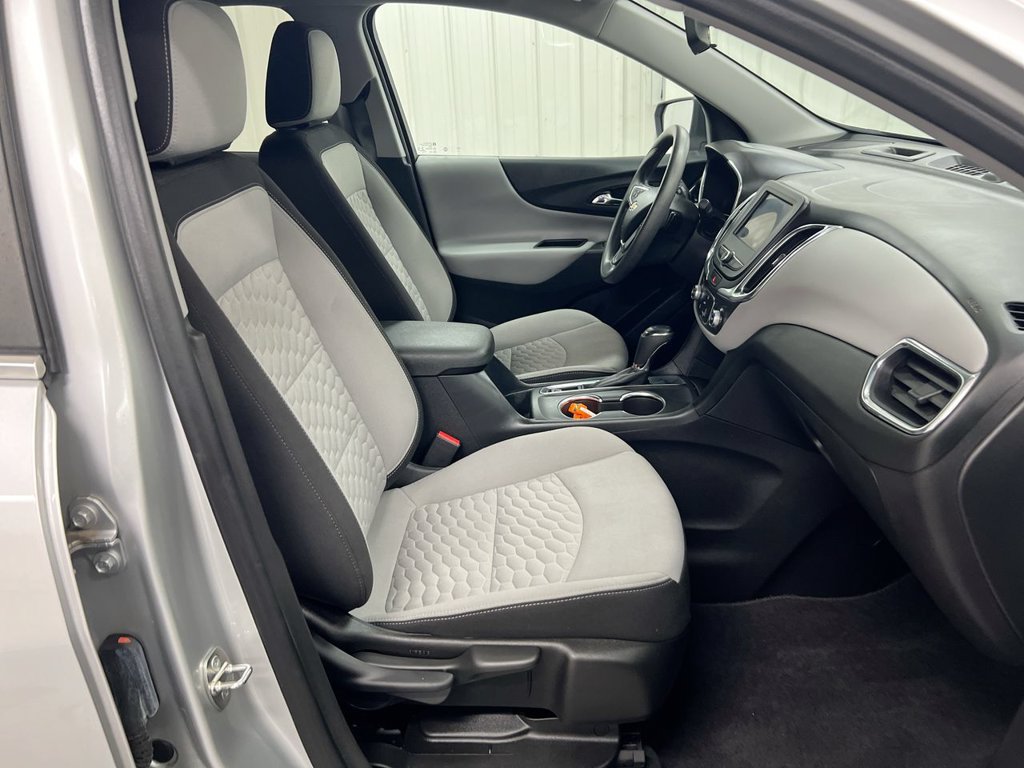 Used 2021 Chevrolet Equinox LT FWD image 21