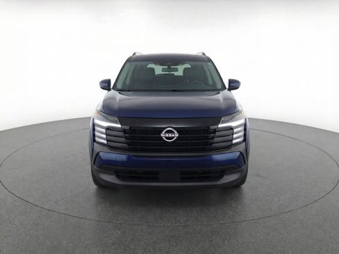 Used 2025 Nissan Kicks SV image 2