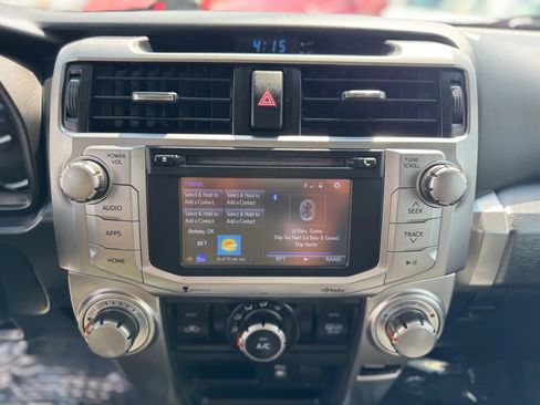 Used 2014 Toyota 4Runner SR5 image 18