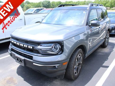Used 2024 Ford Bronco Sport Outer Banks w/ Tech Package AWD/4WD image 1