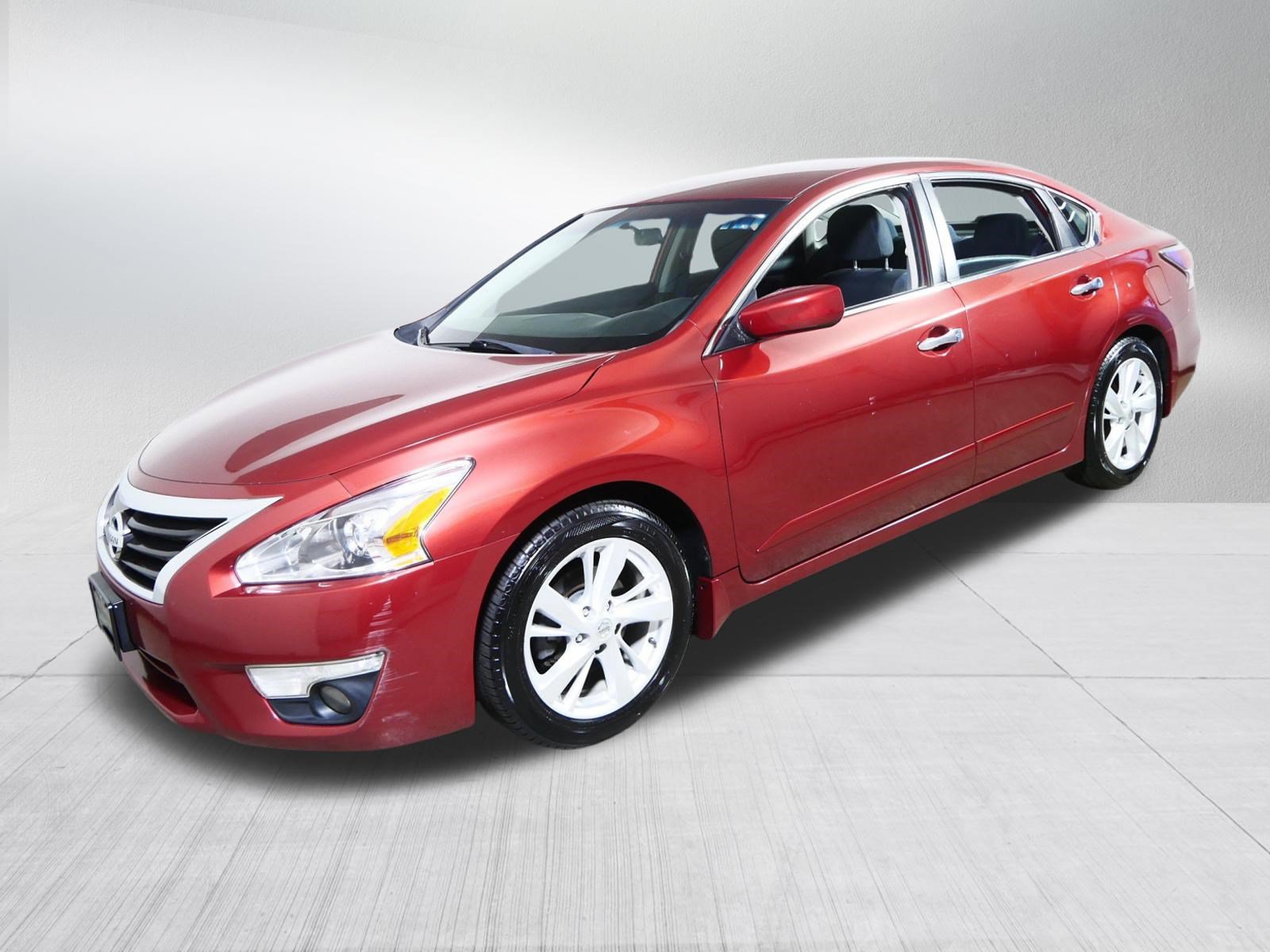 Used 2015 Nissan Altima 2.5 SV FWD image 3
