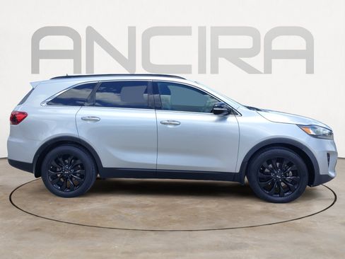 Used 2019 Kia Sorento S FWD image 14