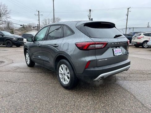 Used 2025 Ford Escape Active image 3