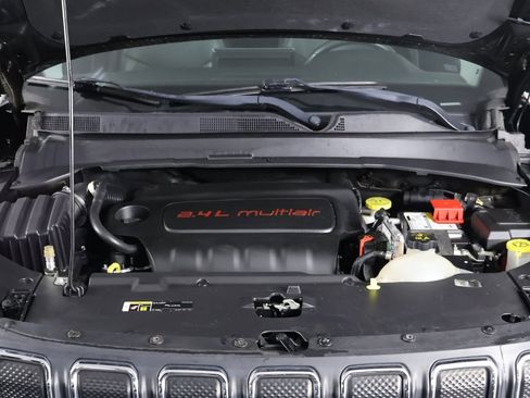 Used 2022 Jeep Compass Latitude image 19