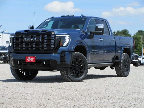 New 2026 GMC Sierra 2500 Denali Ultimate AWD/4WD image 10